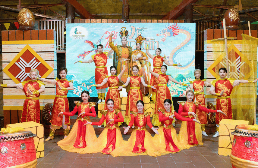 12 Lễ Hội Quanh Năm